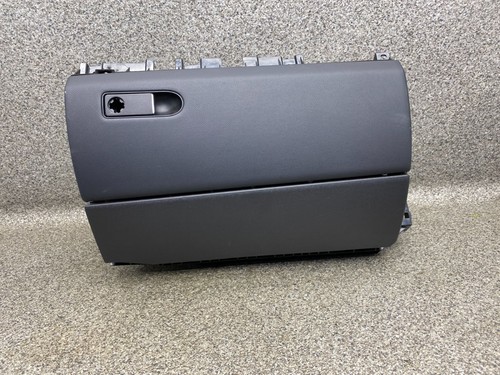 Handschuhfach def mercedes cls - handschuhfach,